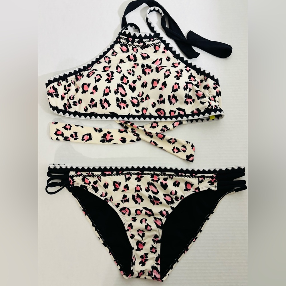 Gianni Bini Black Pink White Leopard Print Swimwear Bikini